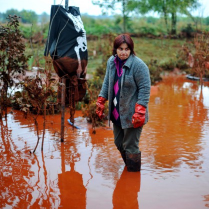 В Унгария продължава голямото чистене на отровната кал