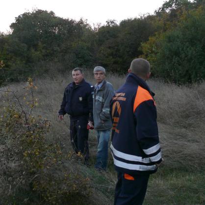 Полиция охранява мястото, на което бе намерен трупа на 44-годишния Недко Тодоров
