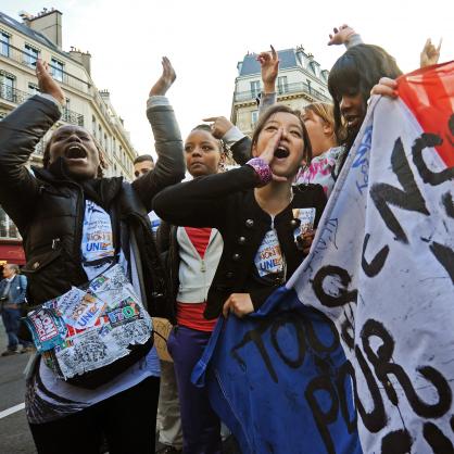 Във Франция продължават стачките срещу пенсионната реформа