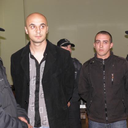 13,5 години затвор за Венцислав Добрев и Калоян Гущеров за заливане с киселина