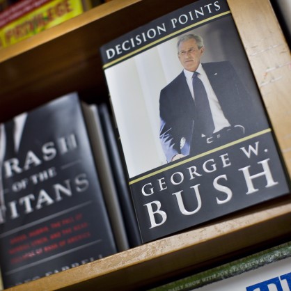 Излязоха мемоарите на бившият американски президент Джордж У. Буш