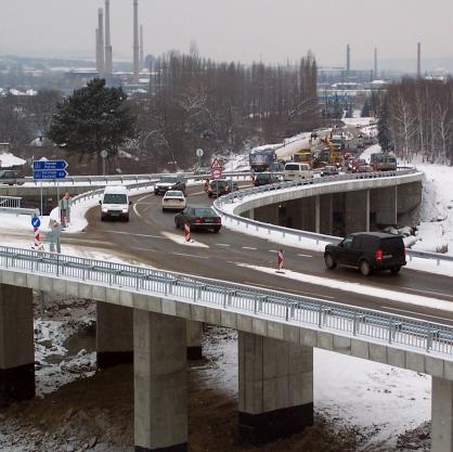 Днес бе направен временен пуск на пътен възел Драгичево, свързващ автомагистралите Люлин и Струма