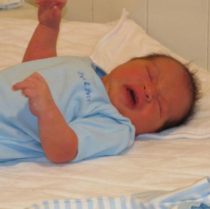Последното бебе на България за 2010 година – момченце на име Георги