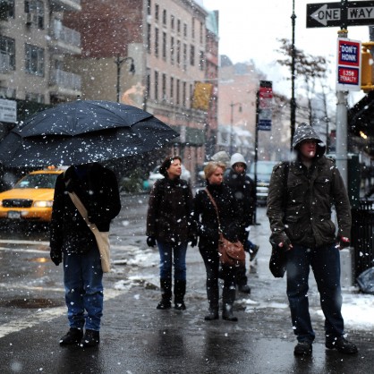 Нова снежна буря връхлетя Ню Йорк