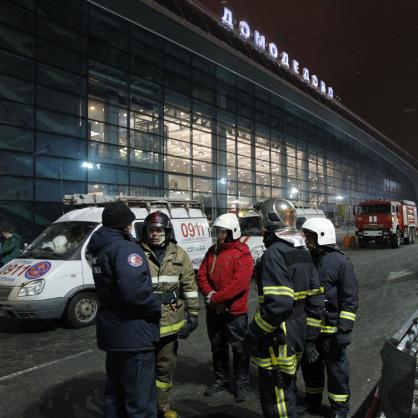 Десетки загинаха при атентат на летище Домодедово в Москва