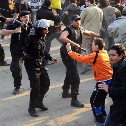 Най-малко 1000 души са арестувани от началото на антиправителствените демонстрации в Египет