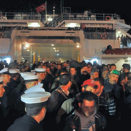 Два турски ферибота вече доплаваха до Мармарис през изминалата нощ