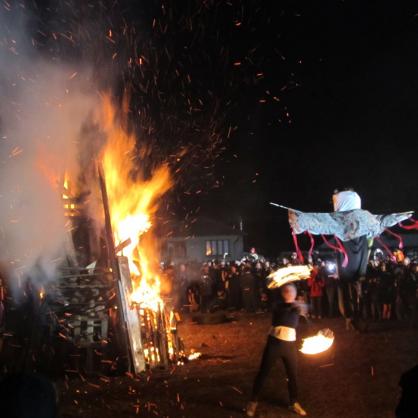 Огромен огън и ритуални игри в Русе за Сирни Заговезни
