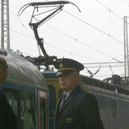 Влаковете ще спрат за час заради стачка на железничарите