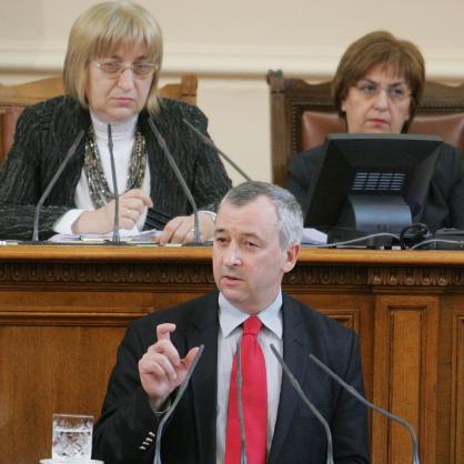 В Народното събрание се проведе парламентарен контрол - Георги Пирински