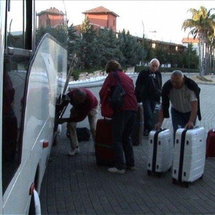 Белгийски туристи пристигат в Анталия, Турция