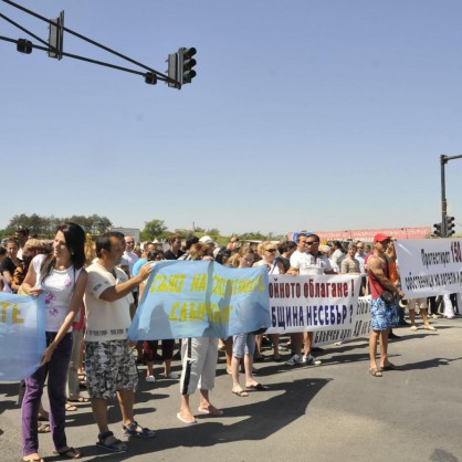 Протестиращи хотелиери блокираха пътя Бургас - Варна