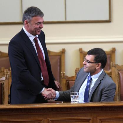 Сергей Игнатов и Симеон Дянков в парламента