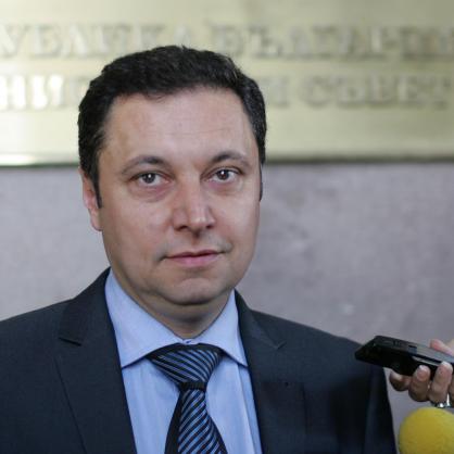 Яне Янев пред Министерски съвет след среща с Бойко Борисов