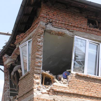 Разрушена от гръмнал бойлер къща в село Баничан, община Гоце Делчев