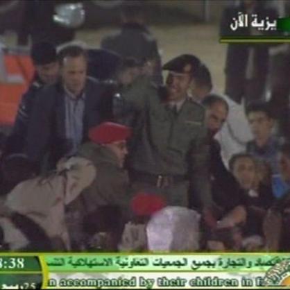 За смъртта на един от синовете на Муамар Кадафи информира телевизия 