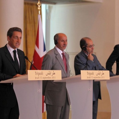 Никола Саркози и Дейвид Камерън  на посещение в  Либия