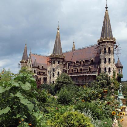Замъкът на Георги Тумпалов,  който се намира на 2 км от Созопол