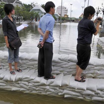 Наводнения взимат жертви в Тайланд