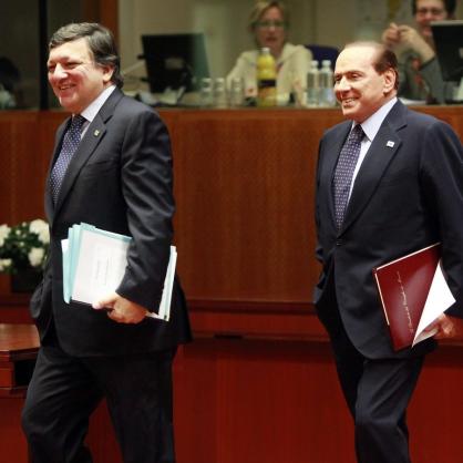 Председателят на Европейската комисия Жозе Мануел Барозу и Силвио Берлускони