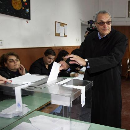 Иван Костов гласува на балотаж