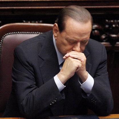 Силвио Берлускони отрича слуховете, че подава оставка като премиер на Италия