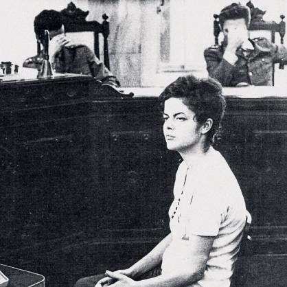 Младата Дилма Русеф пред военен съд в Рио де Жанейро през 1970 г.