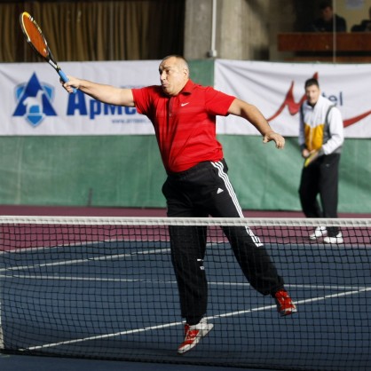 Борисов и Любо Пенев играят тенис