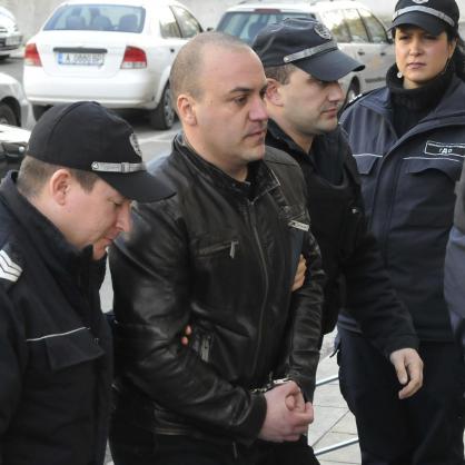 Похитителят Стефан Стефанов пред съдебната зала