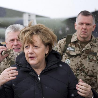 Германската канцлерка Ангела Меркел пристигна на необявено посещение в Афганистан
