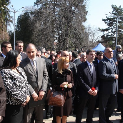 Изнесено заседание на кабинета в Кюстендил - министрите