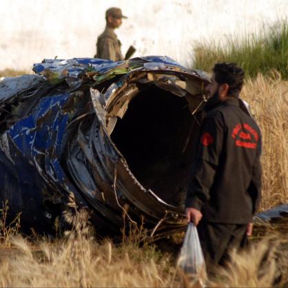 Самолетната катастрофа в Пакистан, в която загинаха 127 души