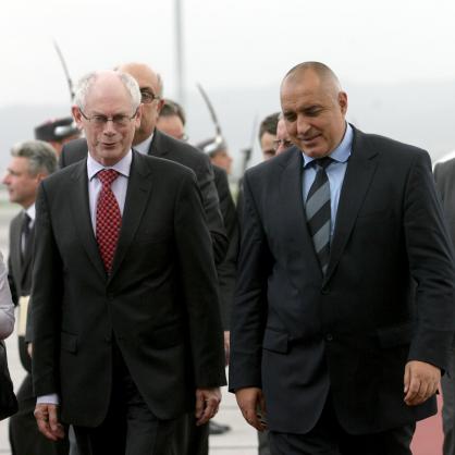 Бойко Борисов посрещна на летище София председателя на Европейския съвет Херман Ван Ромпой