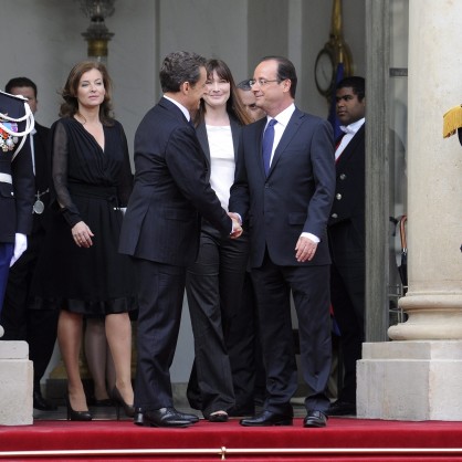 Оланд встъпи в длъжност, Саркози напусна Елисейския дворец