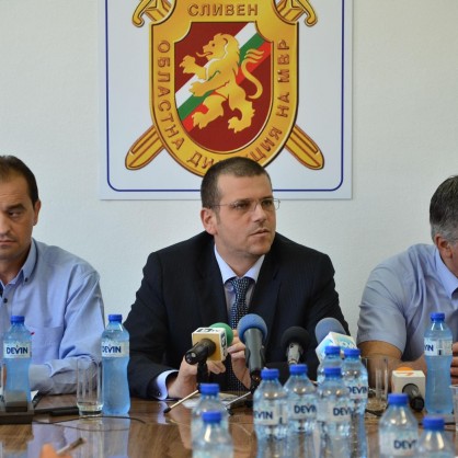 Главен комисар Калин Георгиев (в средата)