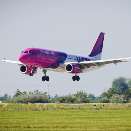 Самолет на Wizz Air