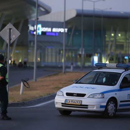 Засилени са мерките за сигурност на летище София