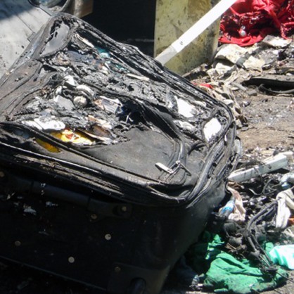 Останки от взривения автобус на летище Сарафово