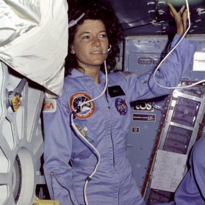 Сали Райд, първата американка, полетяла в космоса, почина вчера след 17-месечна борба с рак на панкреаса