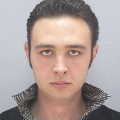 21-годишният Роналд Стоянов Стоянов от Велико Търново уби жестоко майка си