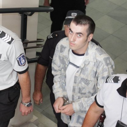 Шуменският окръжен съд даде ход на делото срещу 22-годишния Христо Сечински с прякор Кобрата