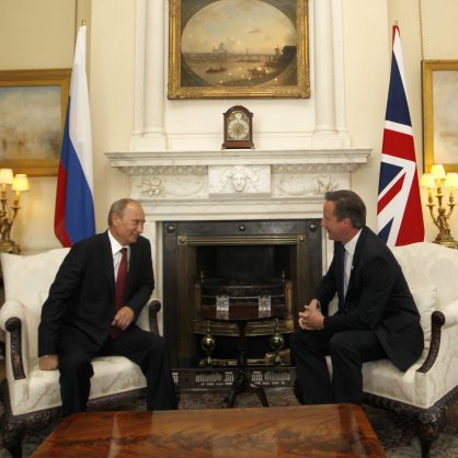Срещата на британският премиер Дейвид Камерън с руския президент Владимир Путин в Лондон