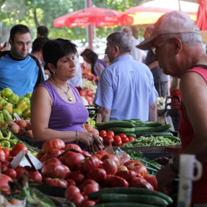 Пазар, плодове, заленчуци