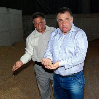 Проверка на търговията със зърно на пристанище Варна - министър Мирослав Найденов