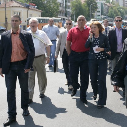Кметът Йорданка Фандъкова и премиерът Бойко Борисов посетиха обновения бул.