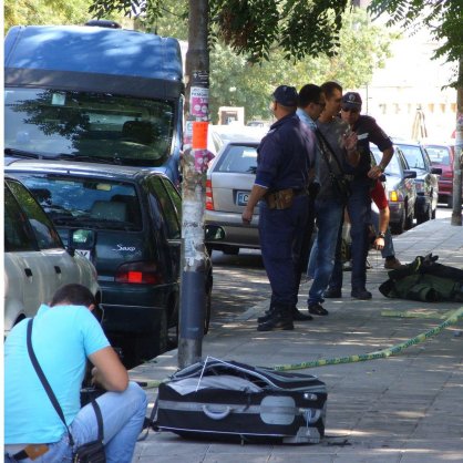 Съмнителен куфар вдигна на крак полицията в Бургас