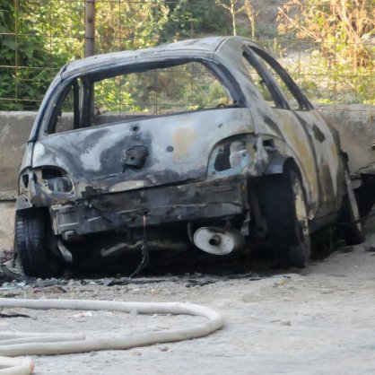 Мъж изгоря в колата си след катастрофа в София