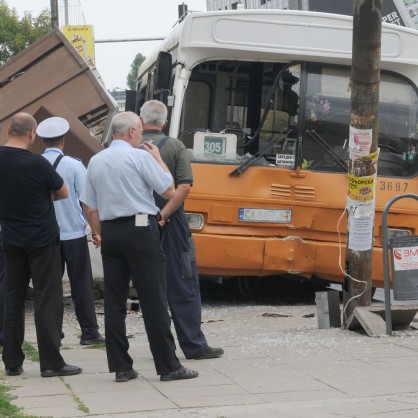 Катастрофа на автобус 305 в квартал Младост