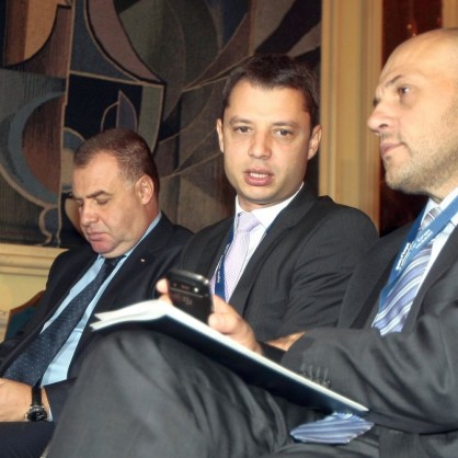 Министрите Мирослав Найденов, Делян Добрев и Томислав Дончев