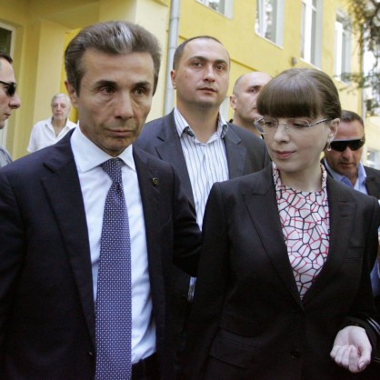 Опозицията спечели изборите в Грузия - Бидзина Иванишвили и съпругата му